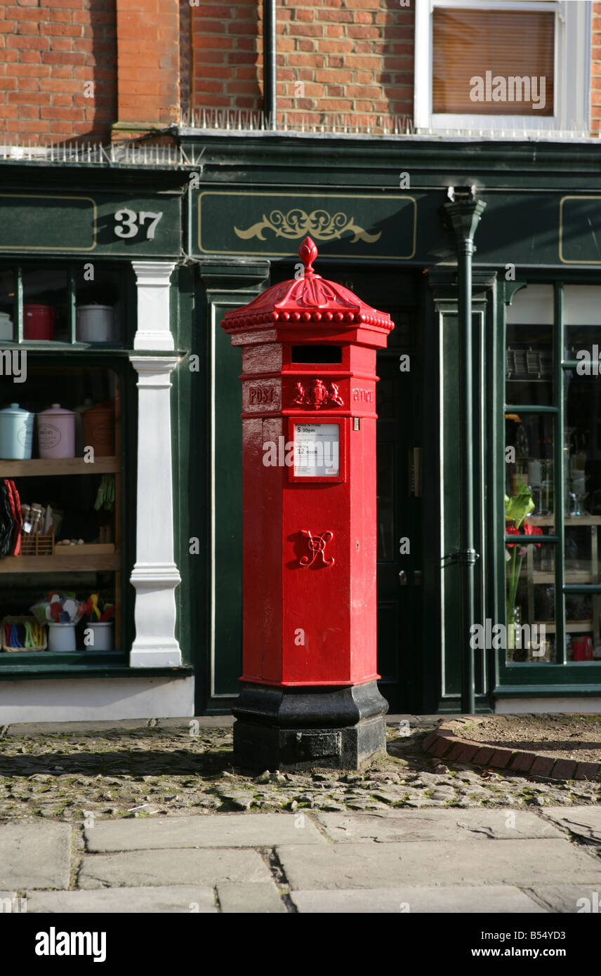 Victorian letterbox in Tunbridge Wells Stock Photo