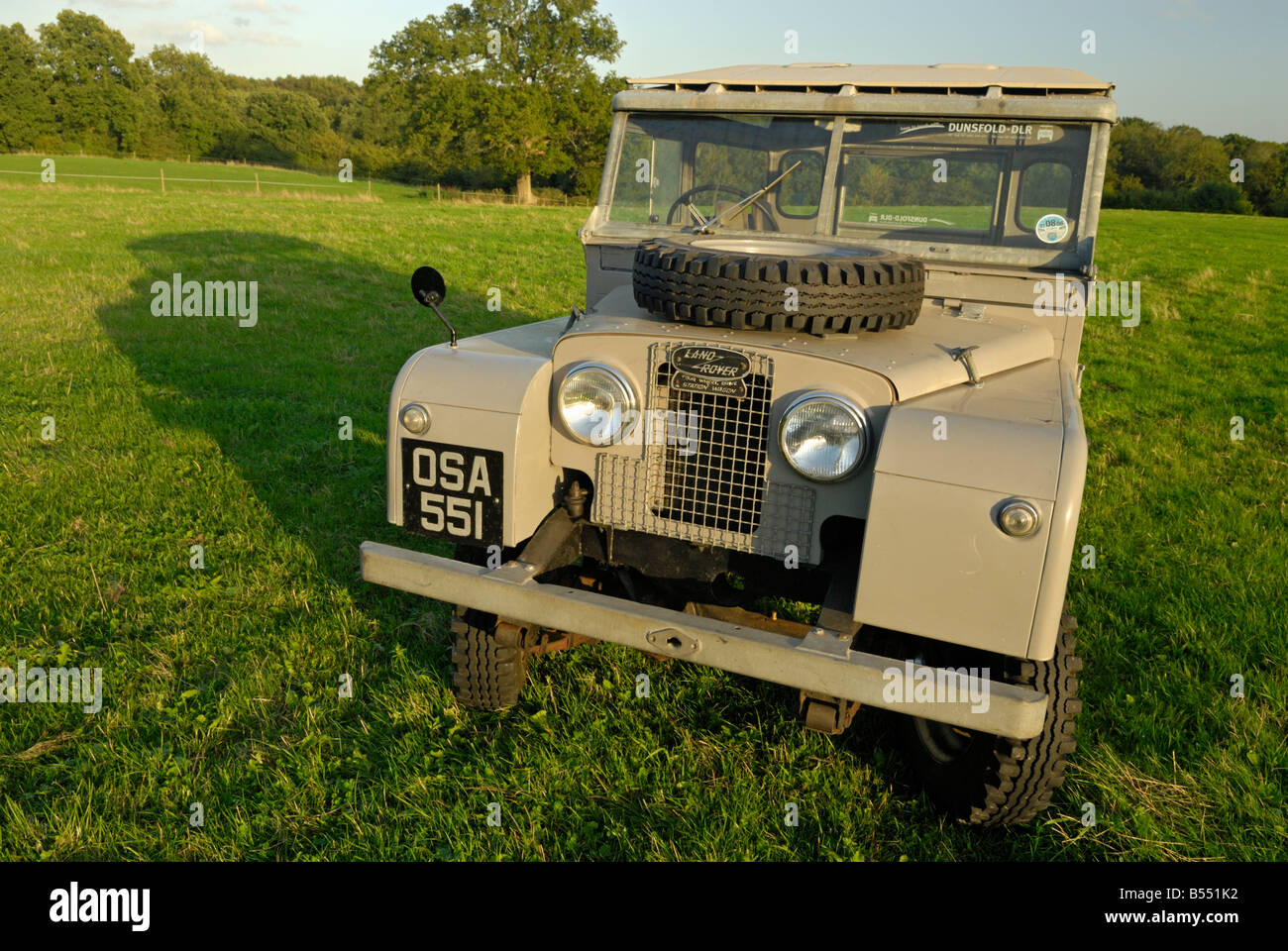 Original historic 1950s land rover hi-res stock photography and images ...