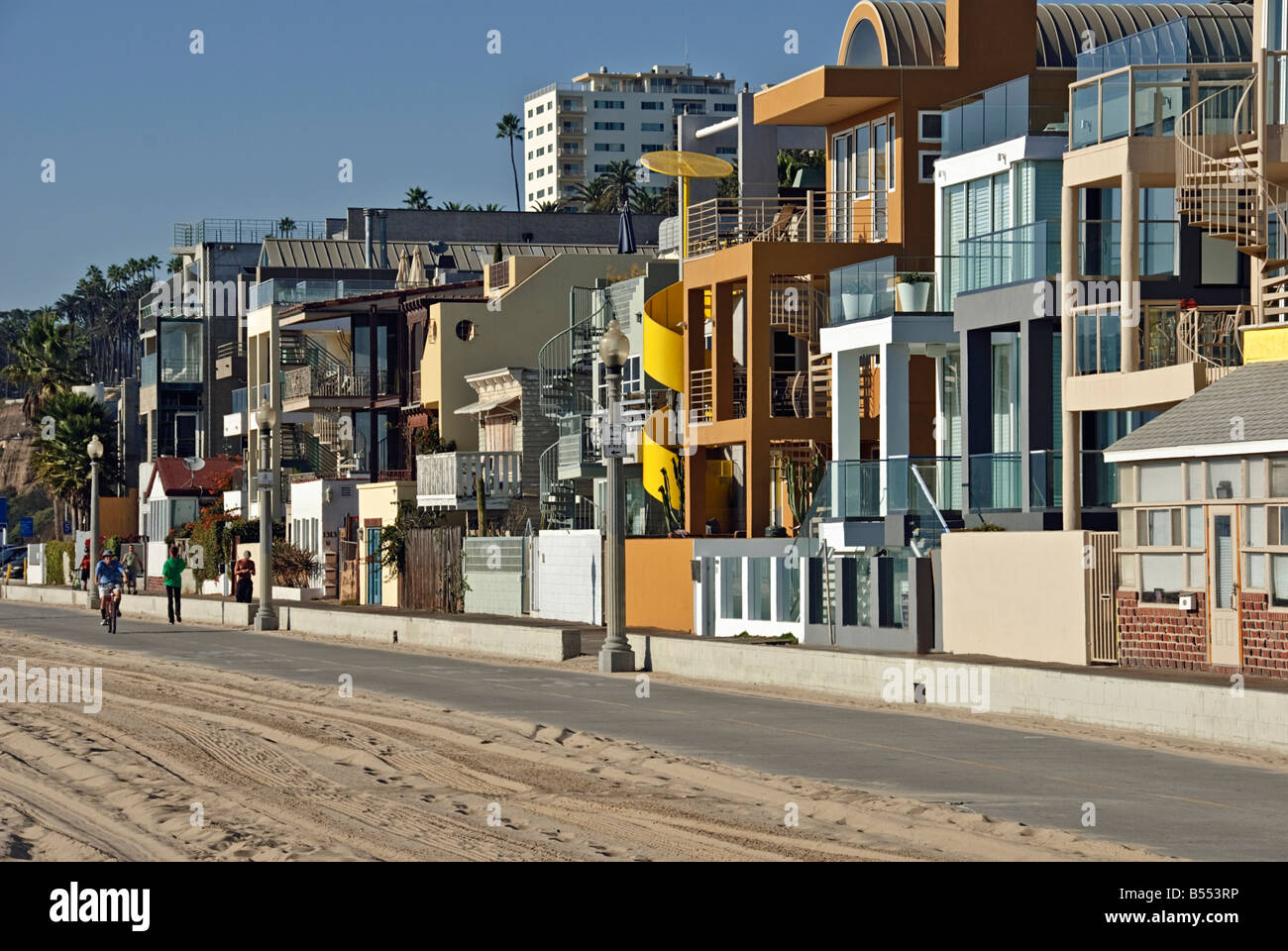 Santa Monica CA  'Bay City' gold coast houses north of the Santa Monica Pier Luxury beach houses modern style mixed architecture Stock Photo
