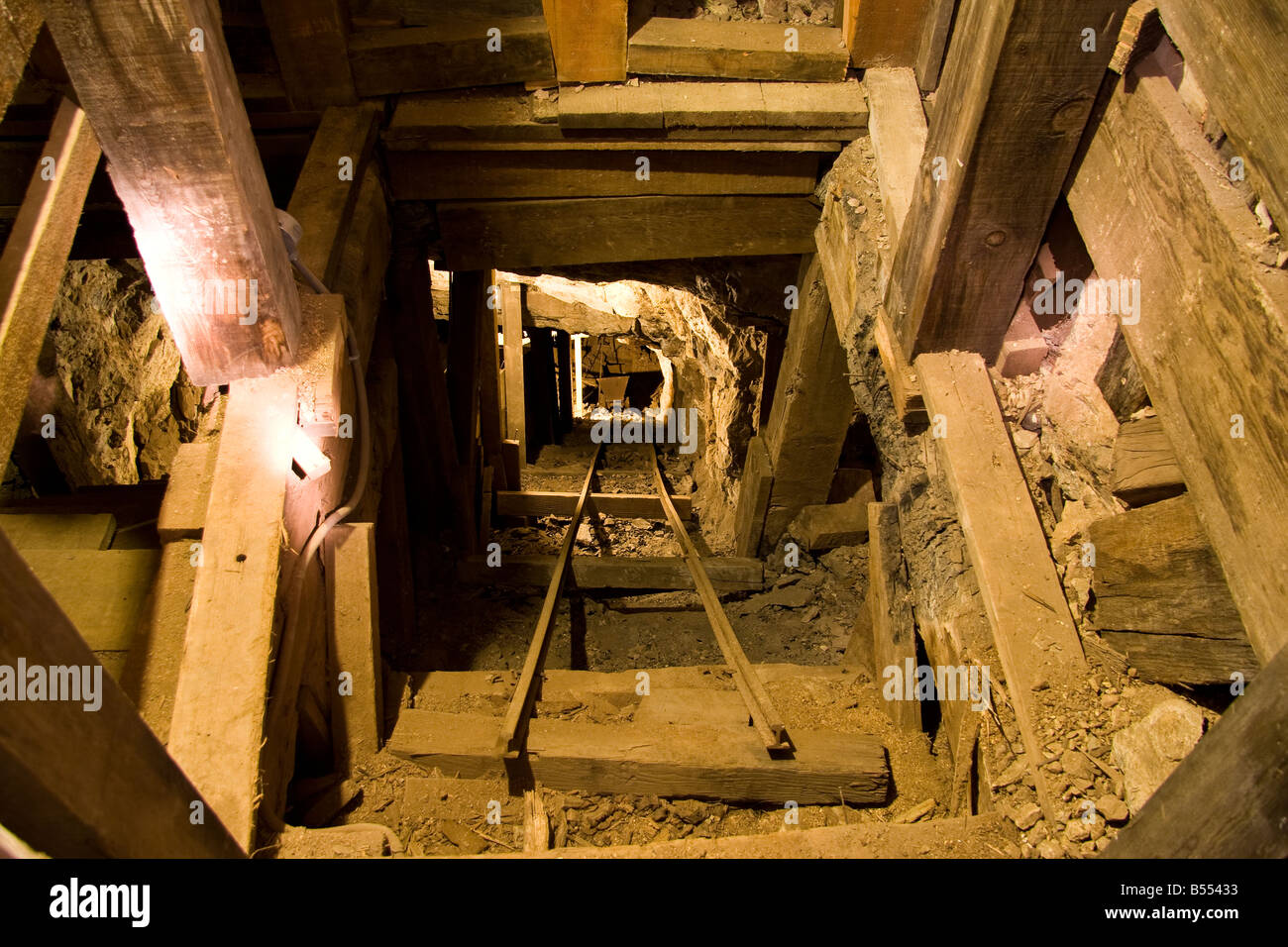 Queen mine underground hires stock photography and images Alamy