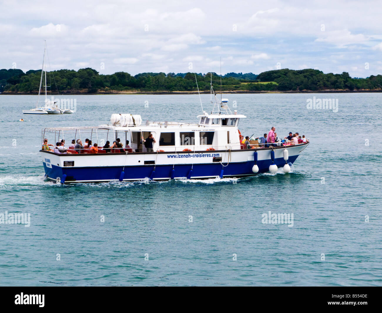Small passenger ferry across the Gulf of Morbihan from Port Blanc to the Ile aux Moines Brittany France Europe Stock Photo