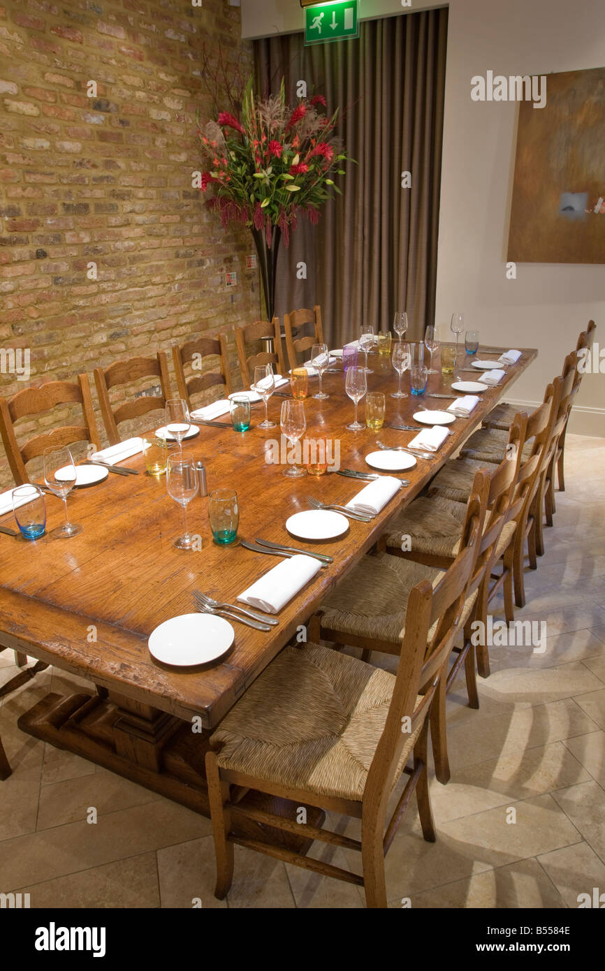 Avista Restaurant Mayfair London Stock Photo Alamy