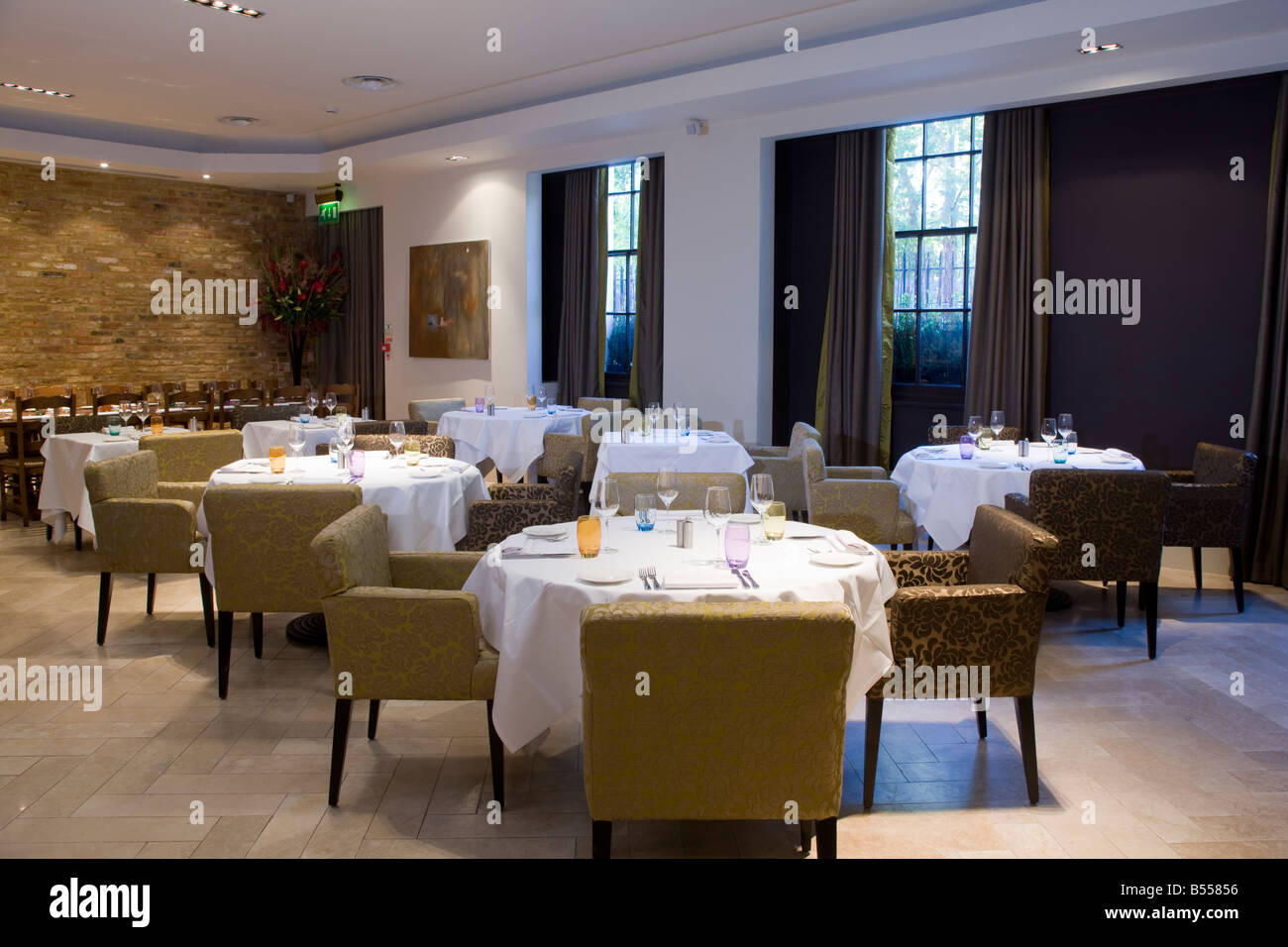 Avista Restaurant Mayfair London Stock Photo Alamy