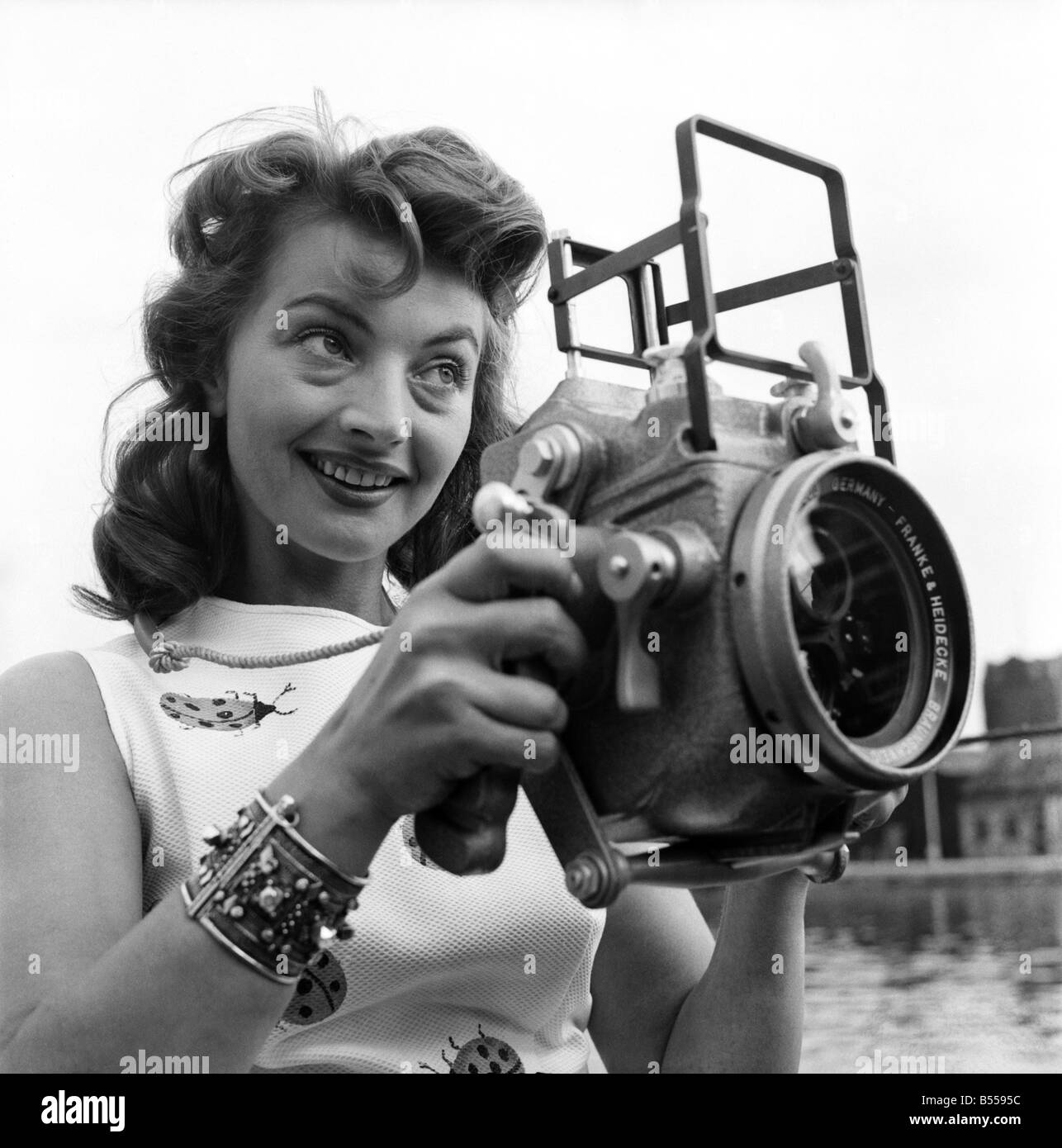 1950s camera Black and White Stock Photos & Images - Alamy