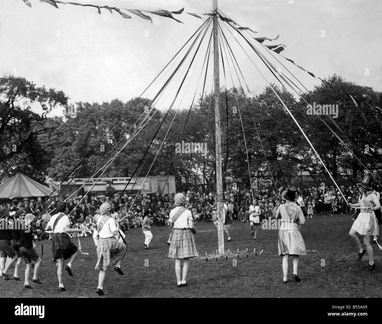 Maypole dancing May 1934 P012317 Stock Photo Alamy