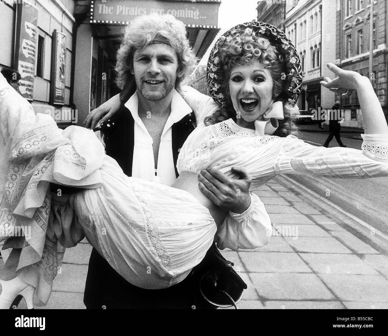 Paul Nicholas and Bonnie Langford February 1985 starring in the show ...
