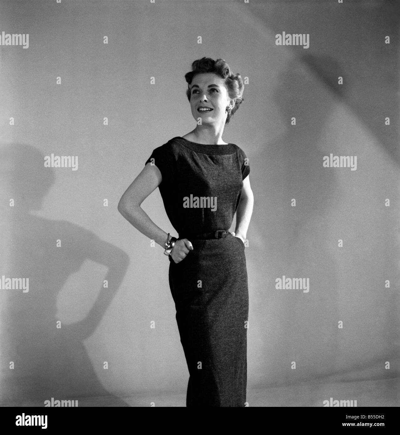 1950s fashion models Black and White Stock Photos & Images - Alamy