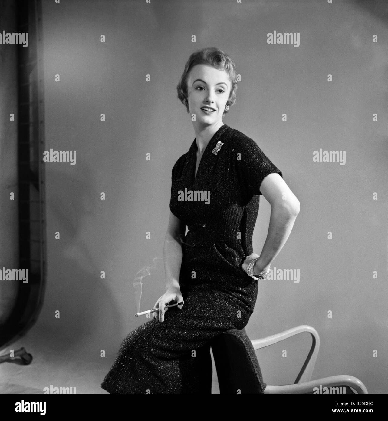 1950s fashion models hi-res stock photography and images - Alamy