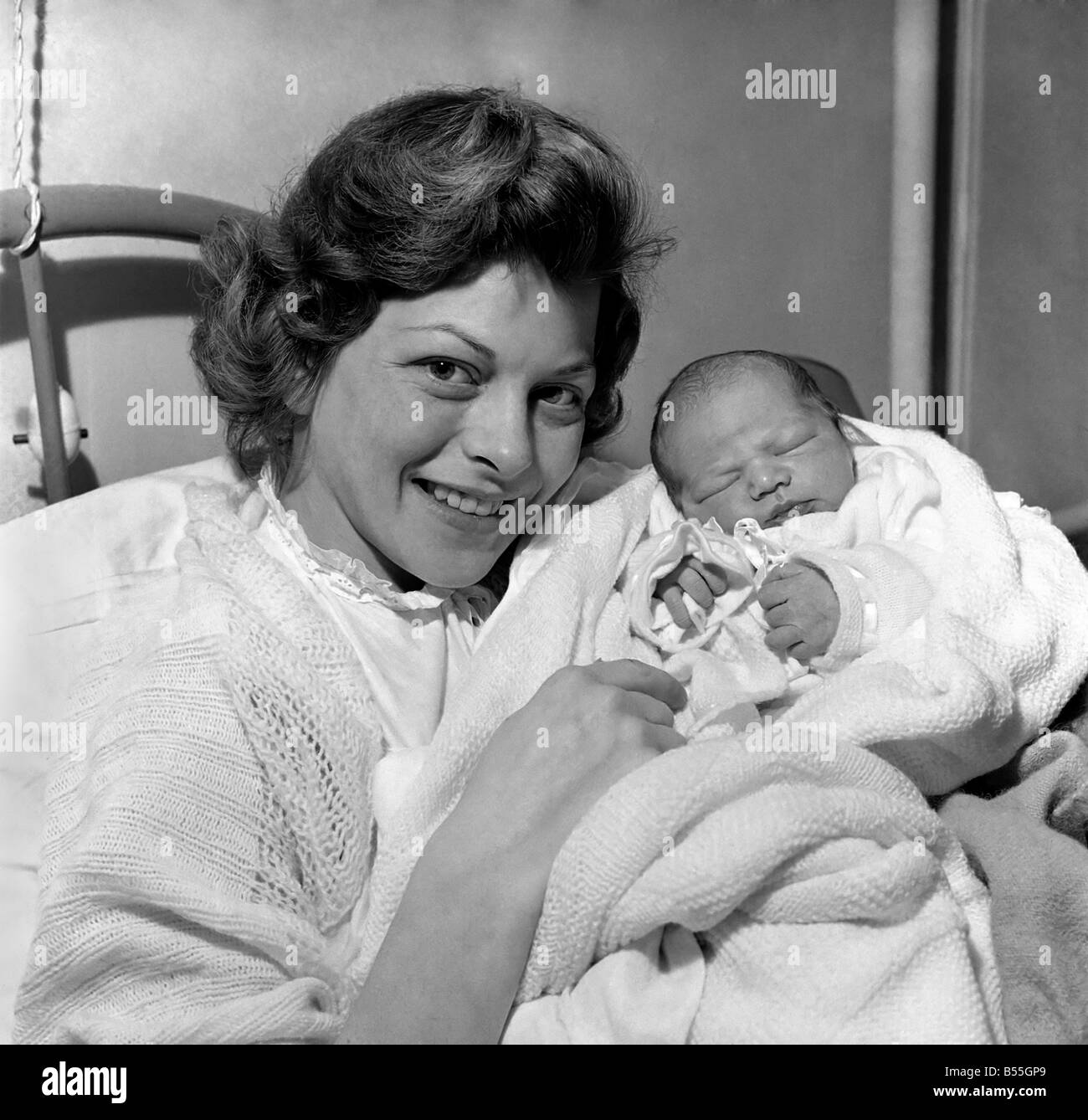 Mother and Baby: Joan Rice, 23, gave birth to a baby boy, 6 Stock Photo