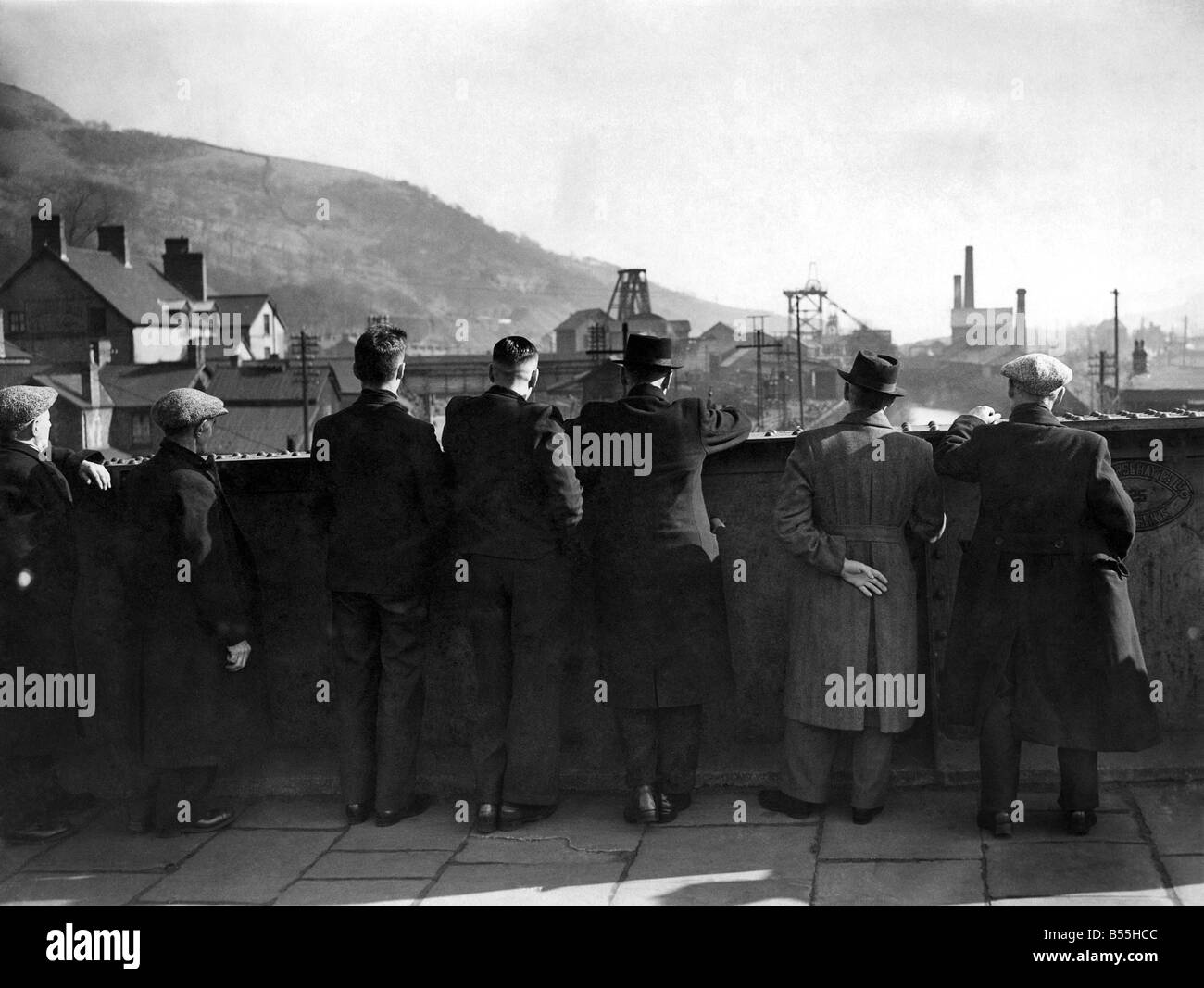 Mountain ash colliery south wales Black and White Stock Photos & Images