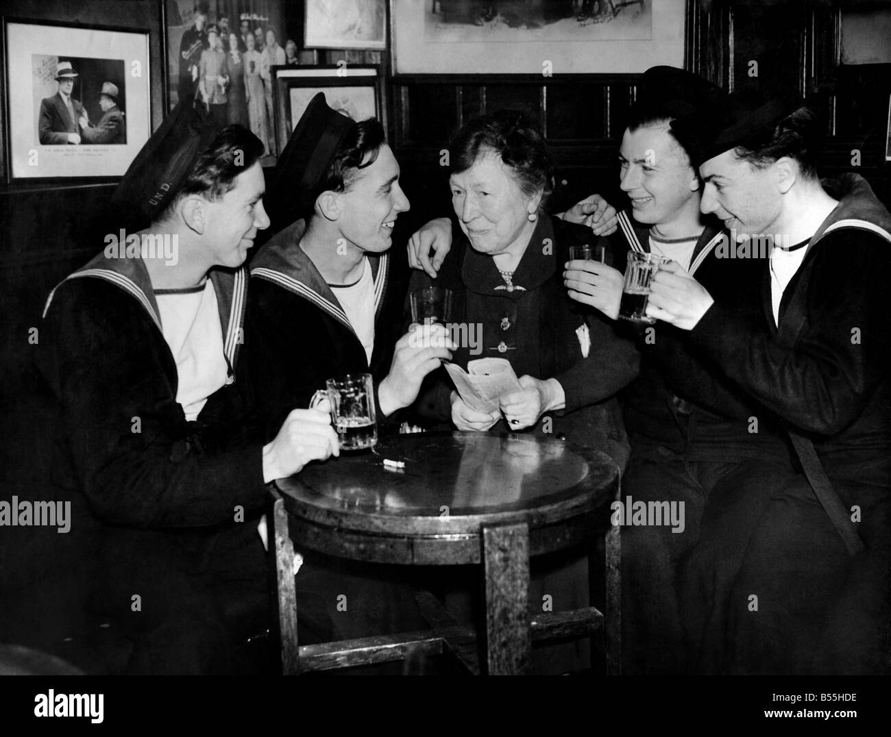 1940s Pub High Resolution Stock Photography And Images Alamy