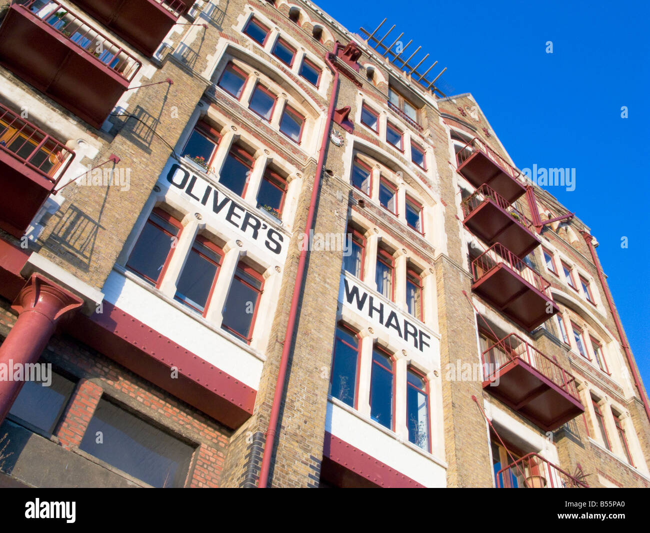 View of Warehouse converted to offices hi-res stock photography and images - Alamy