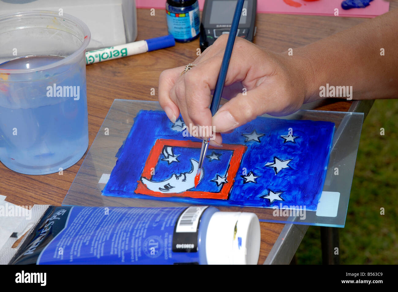arts and crafts London Stock Photo Alamy