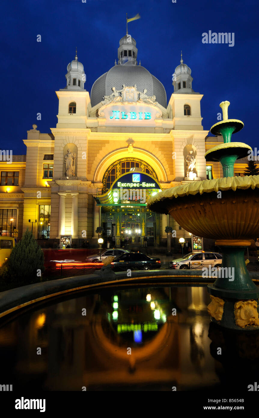 Lviv station ukraine hi-res stock photography and images - Alamy