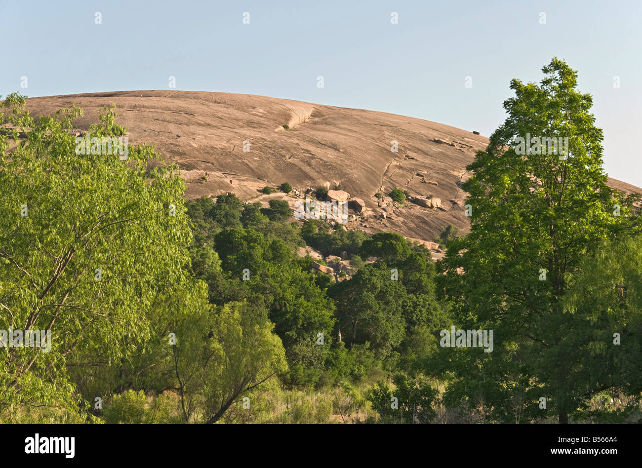 Texas Hill Country Fredericksburg Enchanted Rock State Natural Area granite dome famed in Indian legend Stock Photo