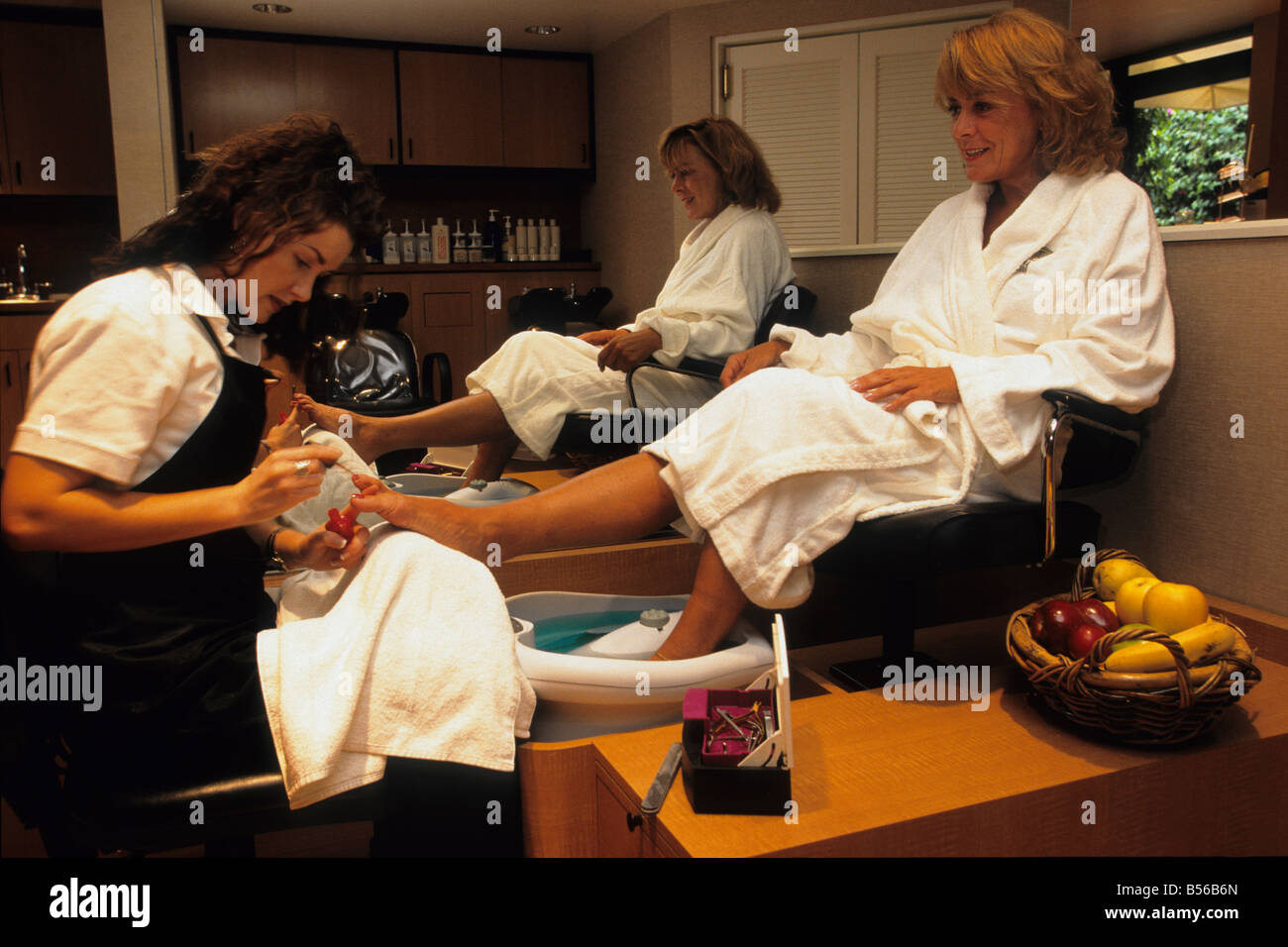A hotel guest has a pedicure in the spa of a luxury 5 star hotel, Arizona, USA Stock Photo
