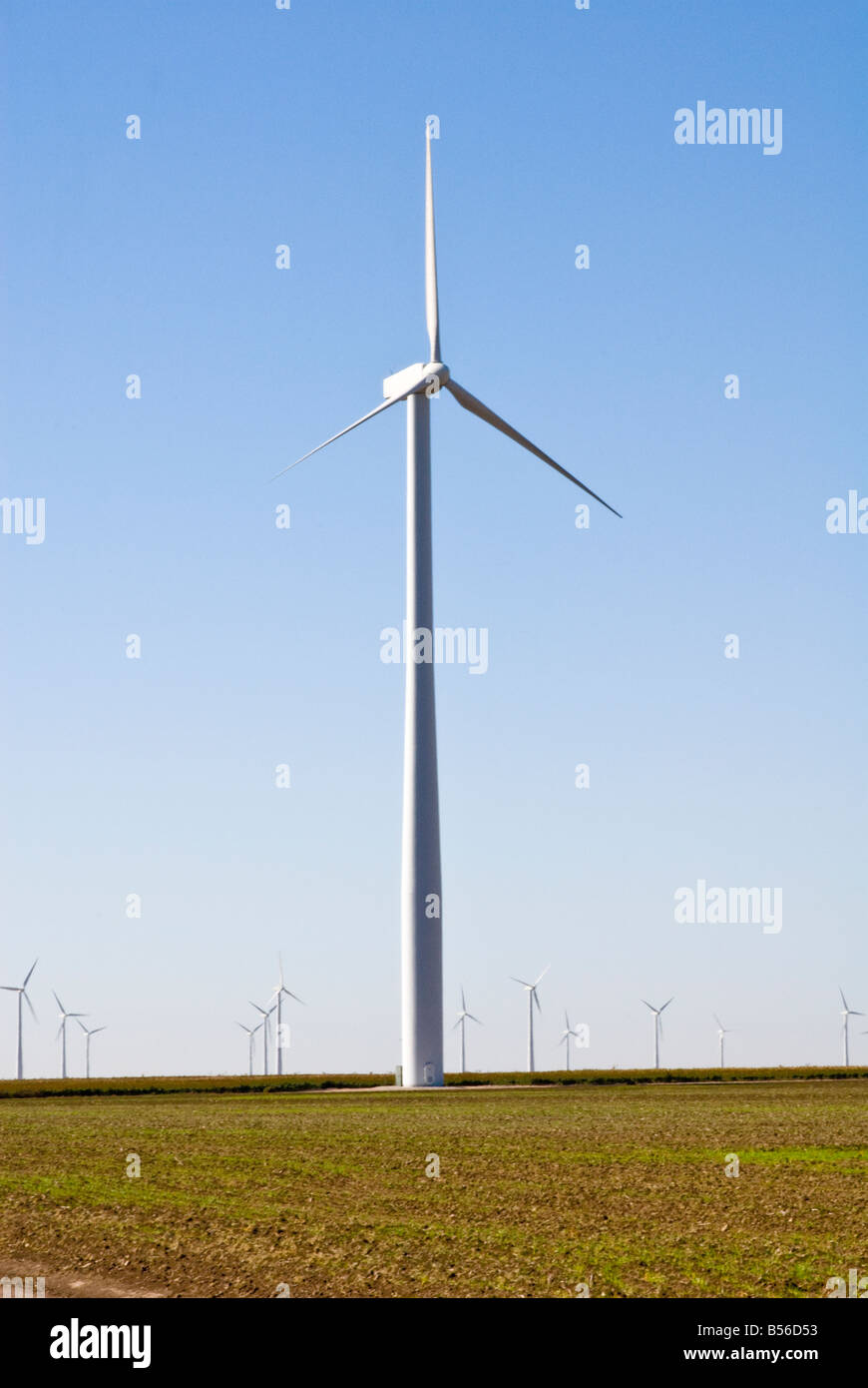 Wind Turbine, Dodge City, Kansas, USA, single turbine Stock Photo Alamy