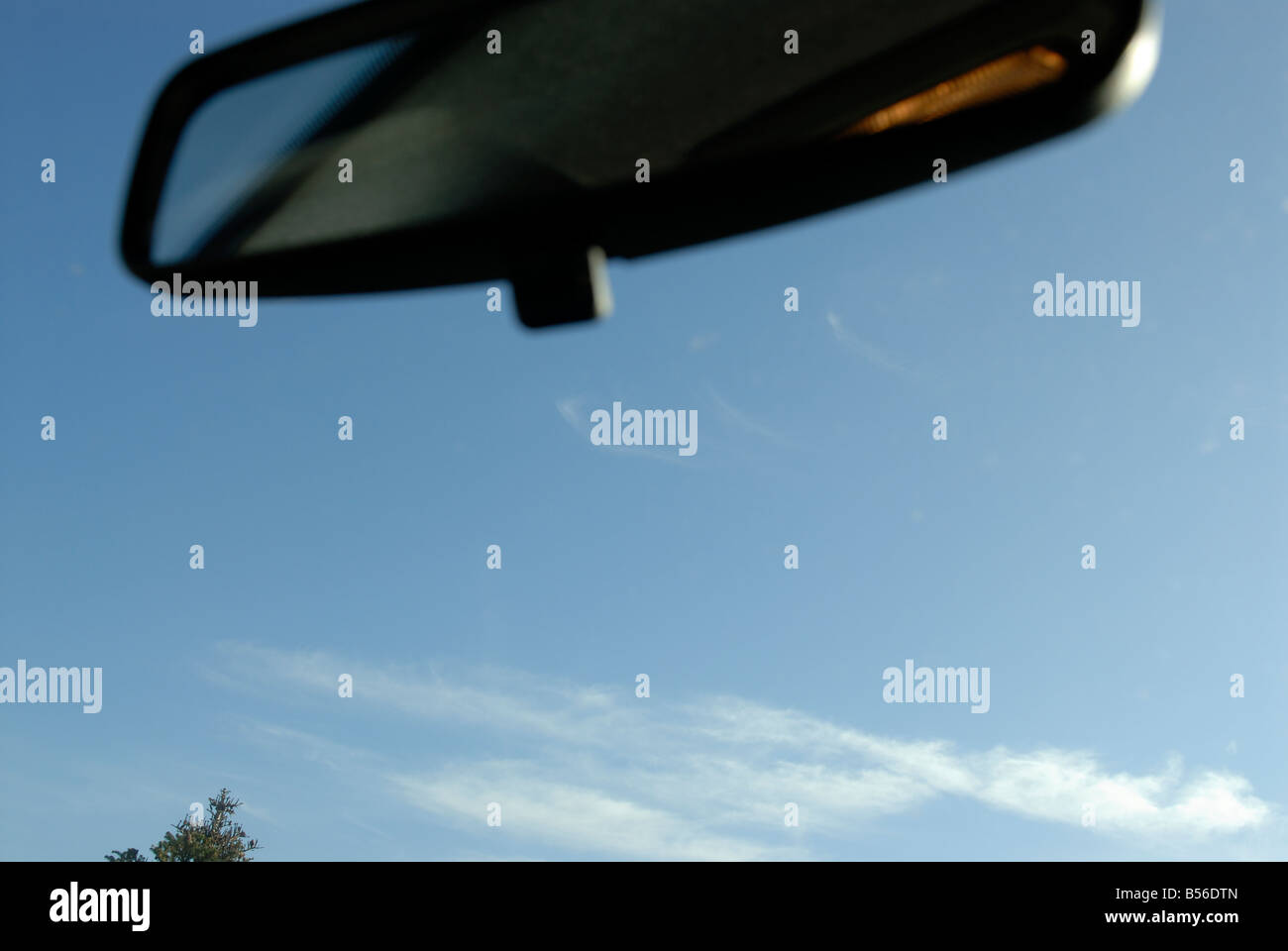 Past future mirror hi-res stock photography and images - Alamy