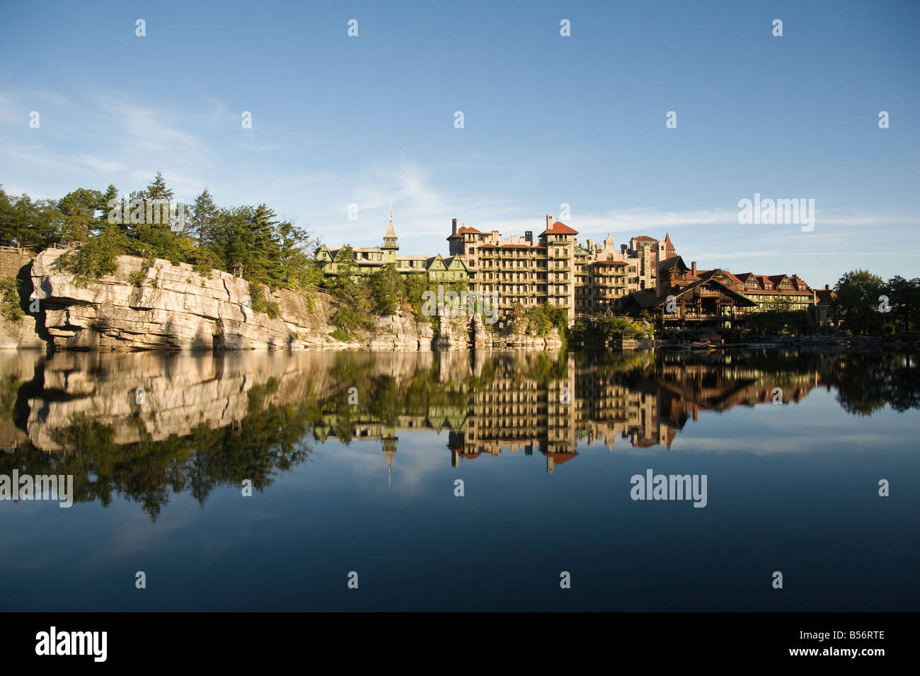 Mohonk Mountain House Reflected In The Lake Stock Photo 20434078