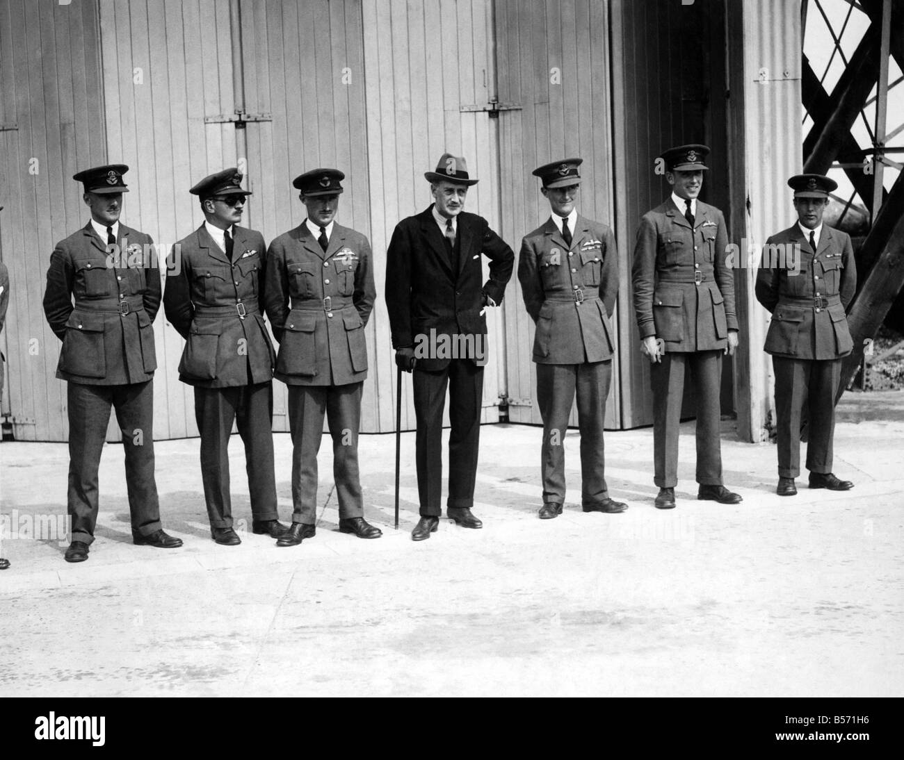 Lord Thomson who was killed in the R101 airship disaster in Northern France, seen here with British Airforce officers. Circa 192 Stock Photo