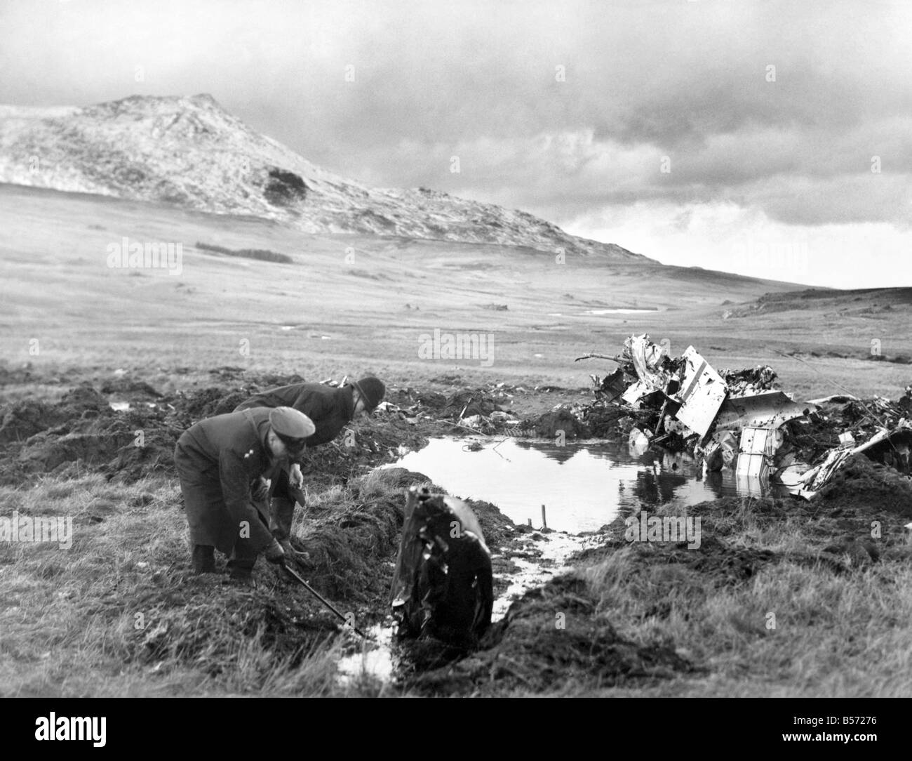 Collection 95+ Pictures Pictures Of Plane Crashes Excellent