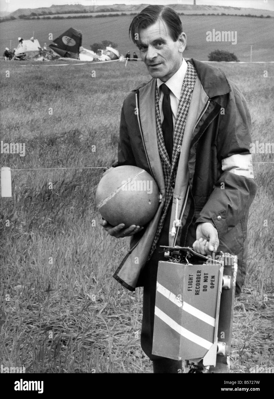 Mr Ray Davies, flight data recorder expert at the Board of Trade Accident Investigation branch carries the flight data recorder Stock Photo
