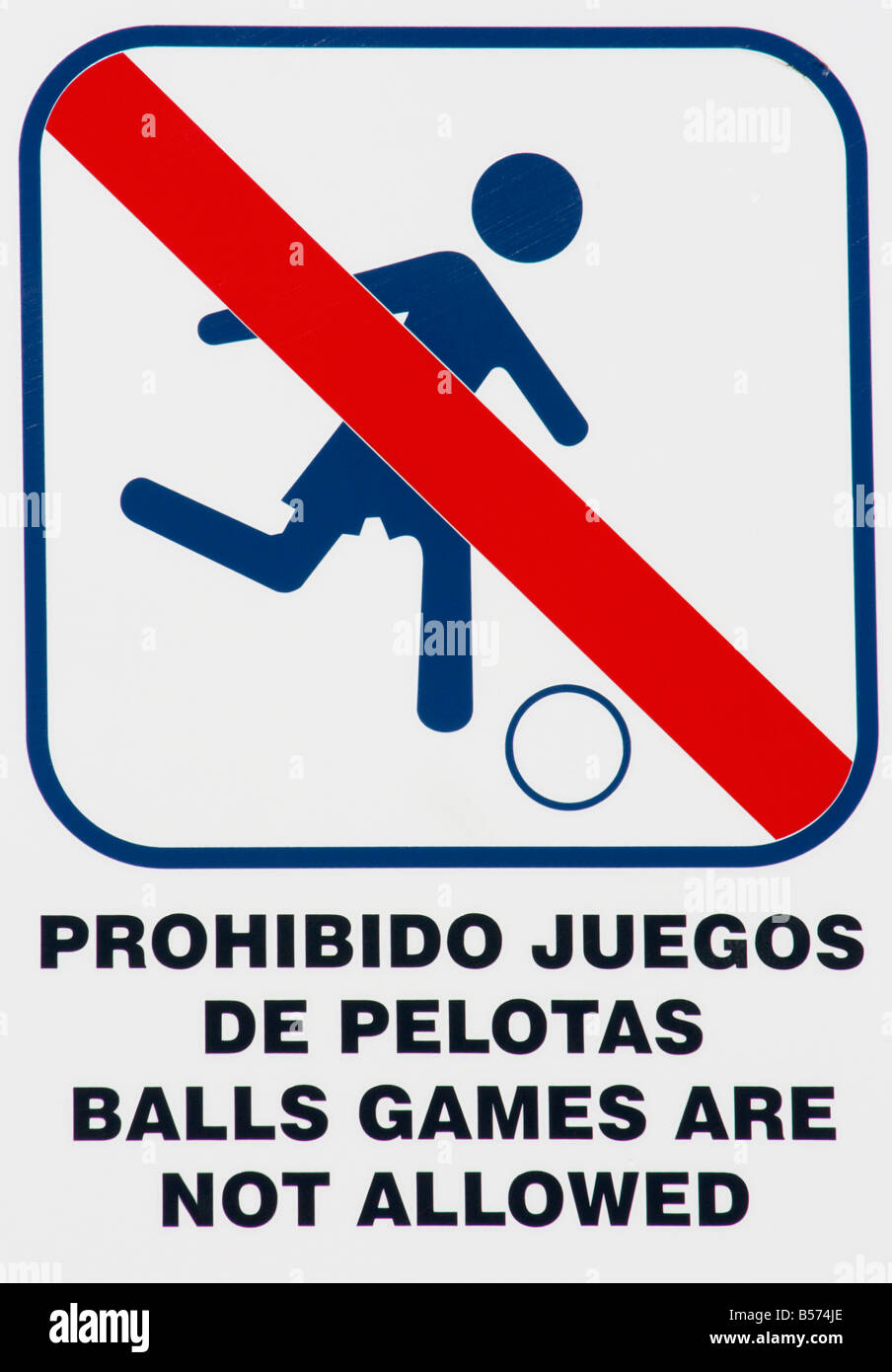 Ball games not allowed sign in Spanish and English on beach in Spain Stock Photo Alamy