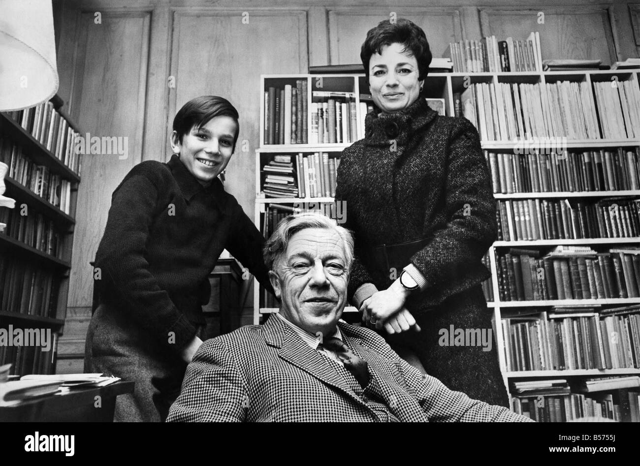 Author and Poet Cecil Day Lewis with his wife, actress Jill Balcon, and son Daniel. January 1968 P009910 Stock Photo