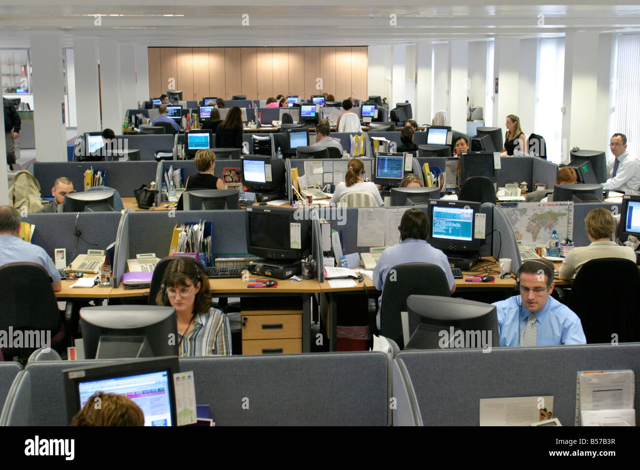 Call center hi-res stock photography and images - Alamy