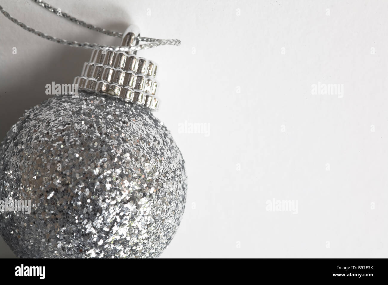Silver bauble macro hi-res stock photography and images - Alamy