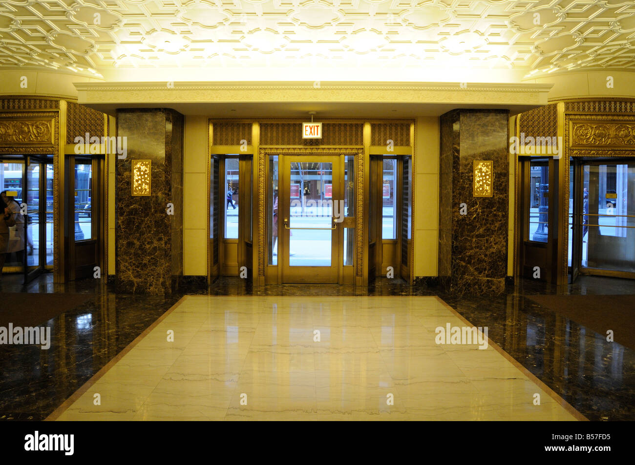 Entrance to the Art Deco style lobby of LaSalle Bank Building (1934