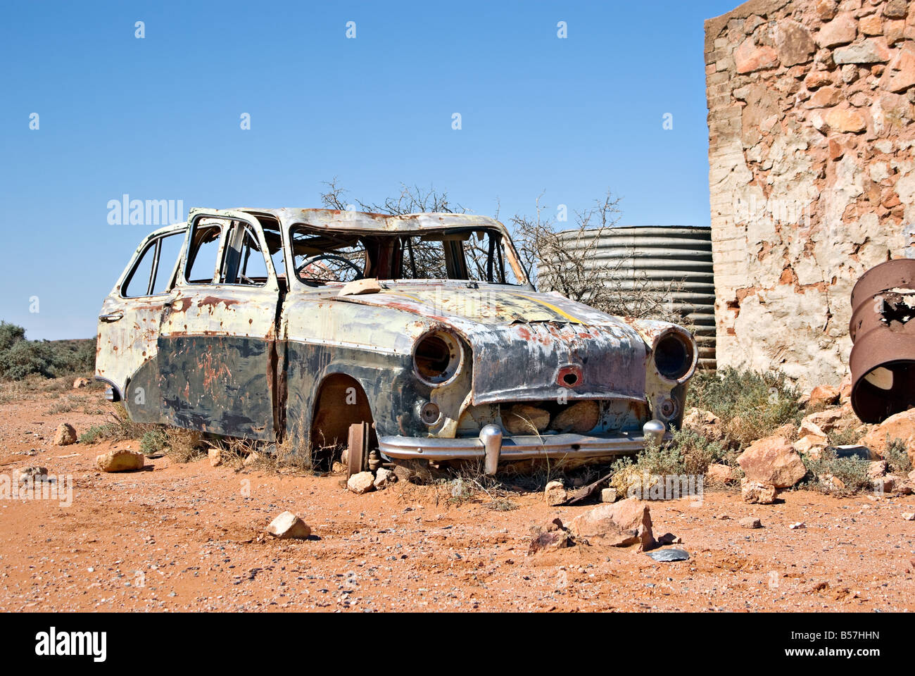 great image of an old car in the desert Stock Photo - Alamy