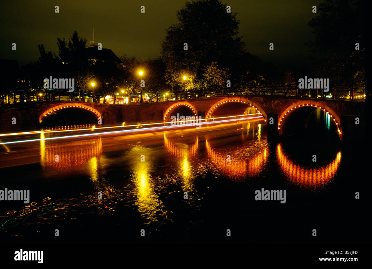 Night bridges lights colors hi-res stock photography and images - Alamy