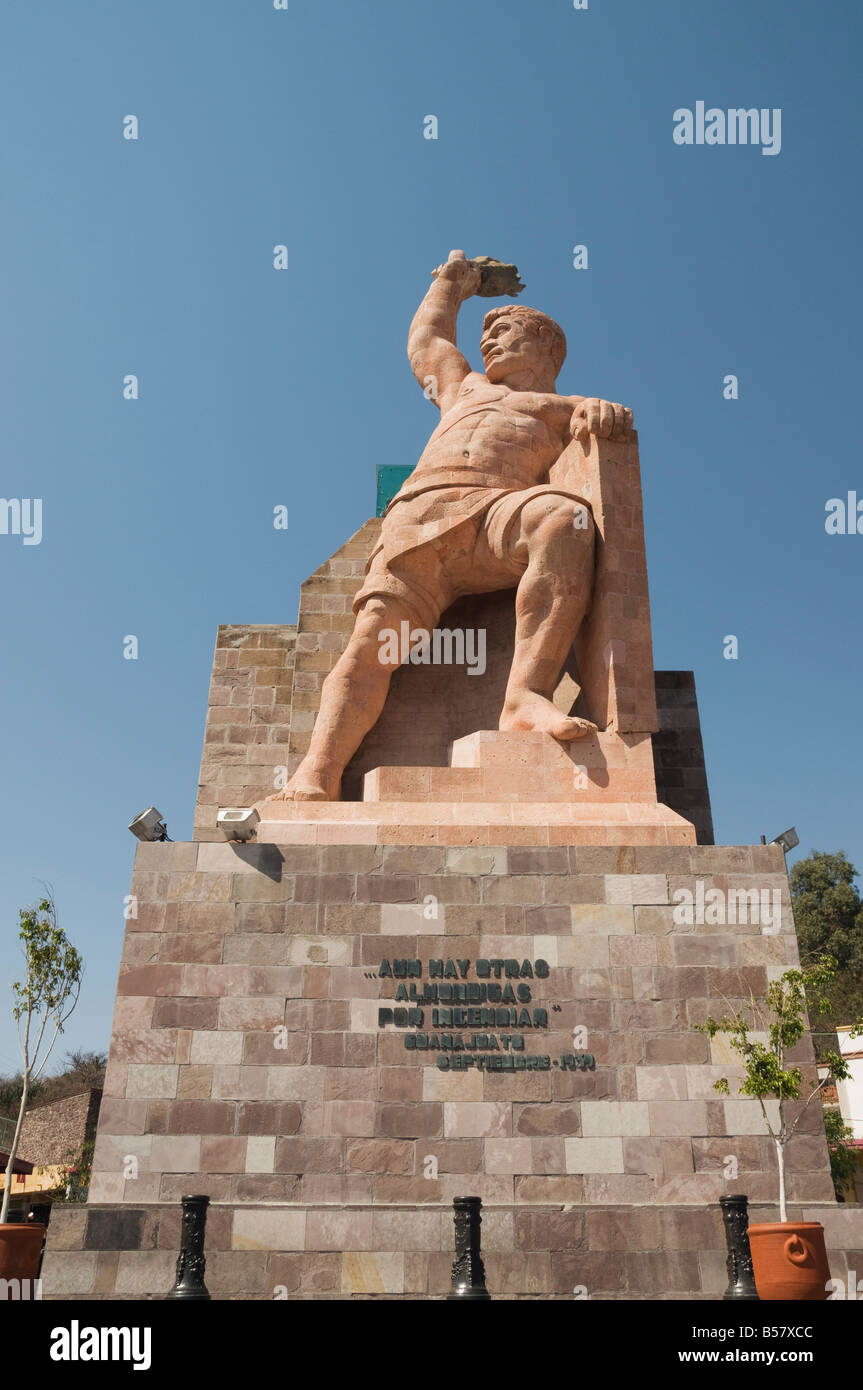 Pipila monument statue on hill in Guanajuato, Guanajuato State, Mexico,  North America Stock Photo - Alamy