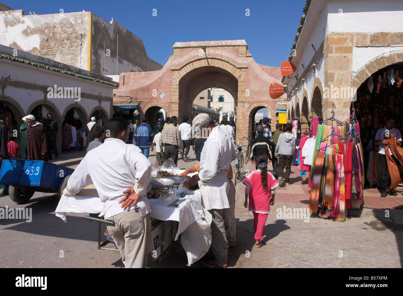 Morocco girl hi-res stock photography and images - Page 20 - Alamy