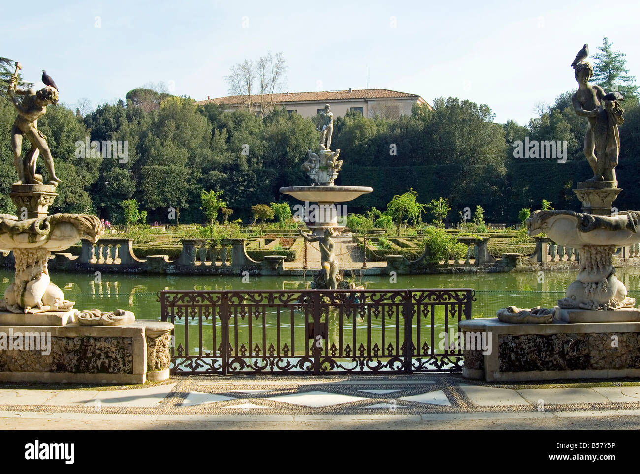 Vasca dell'Isola, (Island Pond), puttos statues in front of Ocean's Fountain, Boboli Gardens, Florence, Tuscany, Italy, Europe Stock Photo