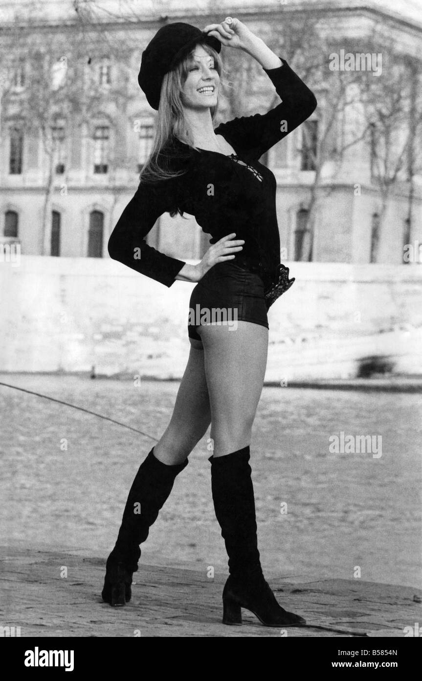 British model Vicki Hodge wearing her own shorts. January 1971 P005595 Stock Photo