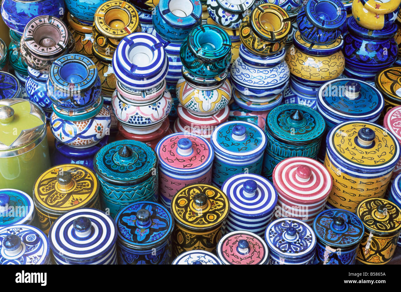 Ceramics for sale in the souk in the Medina, Marrakesh (Marrakech), Morocco, North Africa, Africa Stock Photo