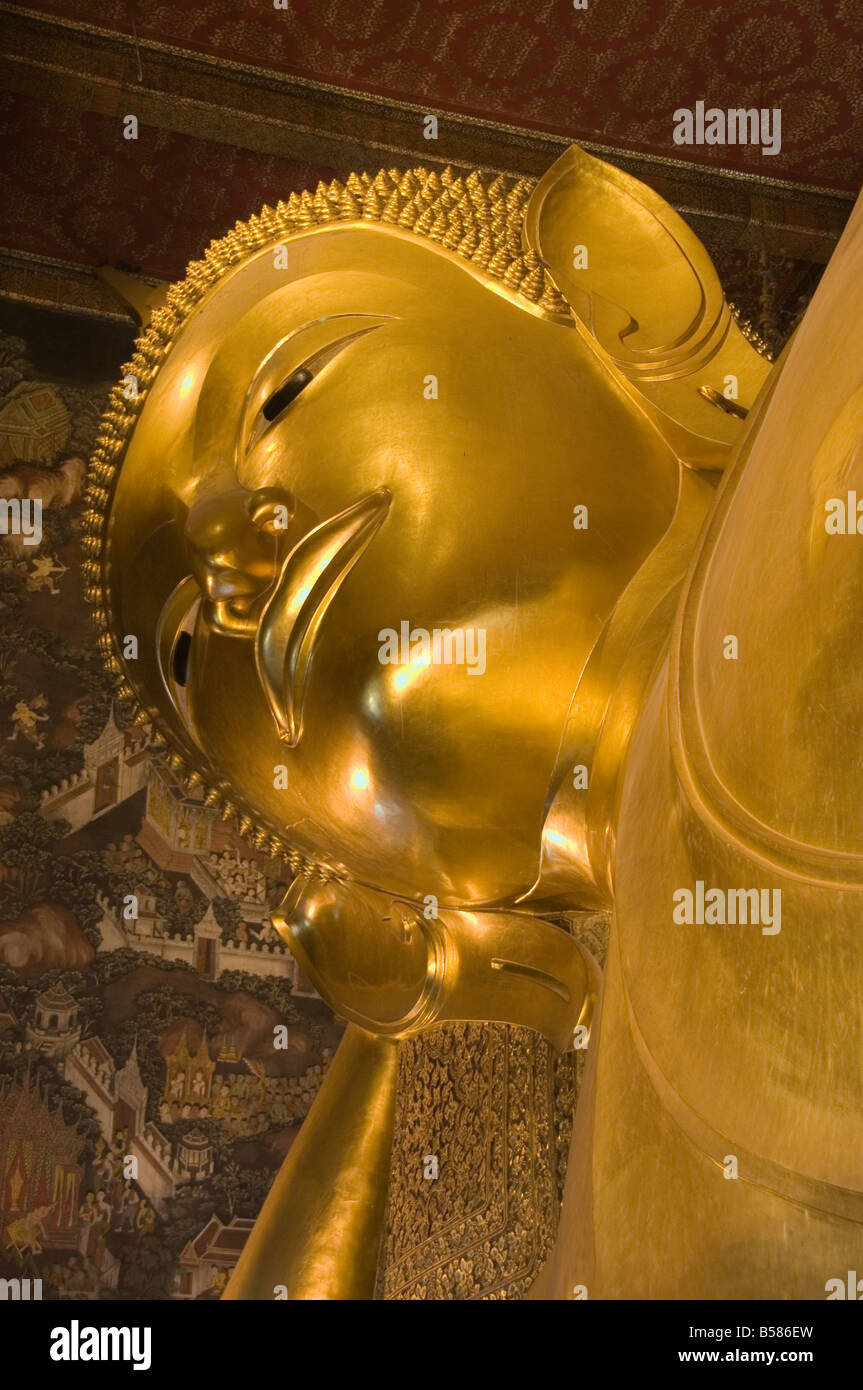 Reclining Buddha statue 150 feet long, Wat Pho (Wat Phra Chetuphon), Bangkok, Thailand, Southeast Asia, Asia Stock Photo