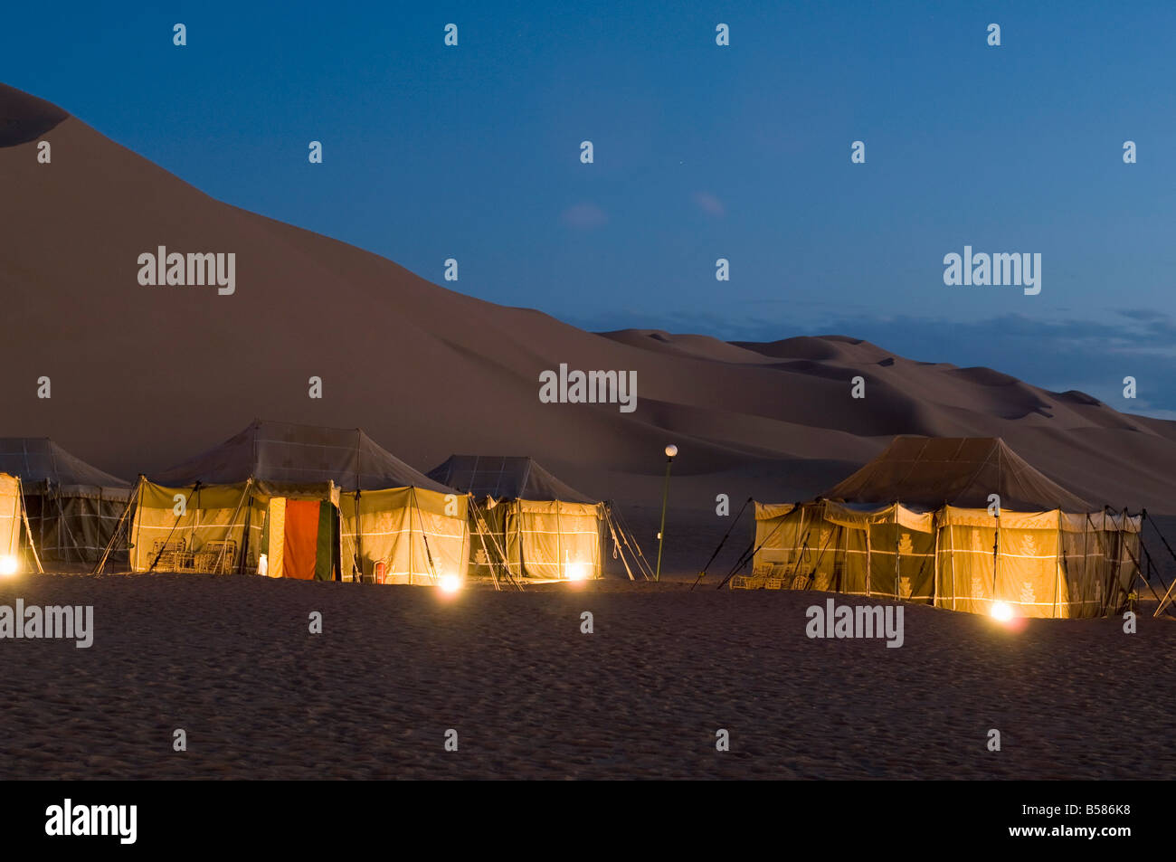 Tourist camp, Erg Awbari, Sahara desert, Fezzan, Libya, North Africa, Africa Stock Photo