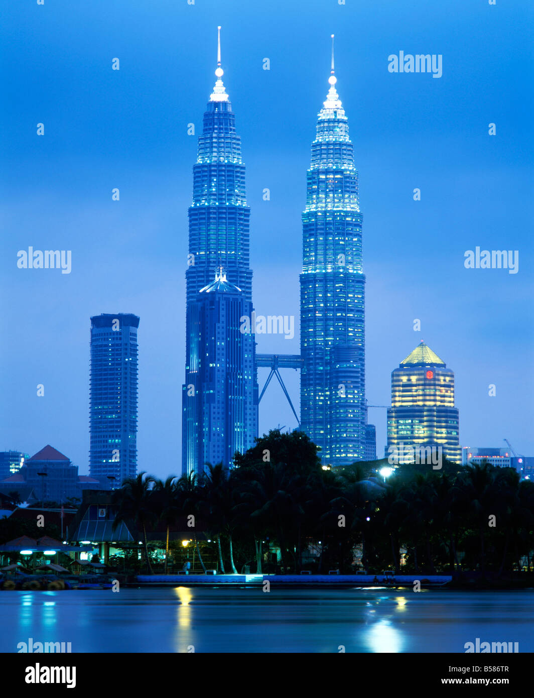 The twin towers of the Petronas Building, Kuala Lumpur, Malaysia, Southeast Asia, Asia Stock Photo