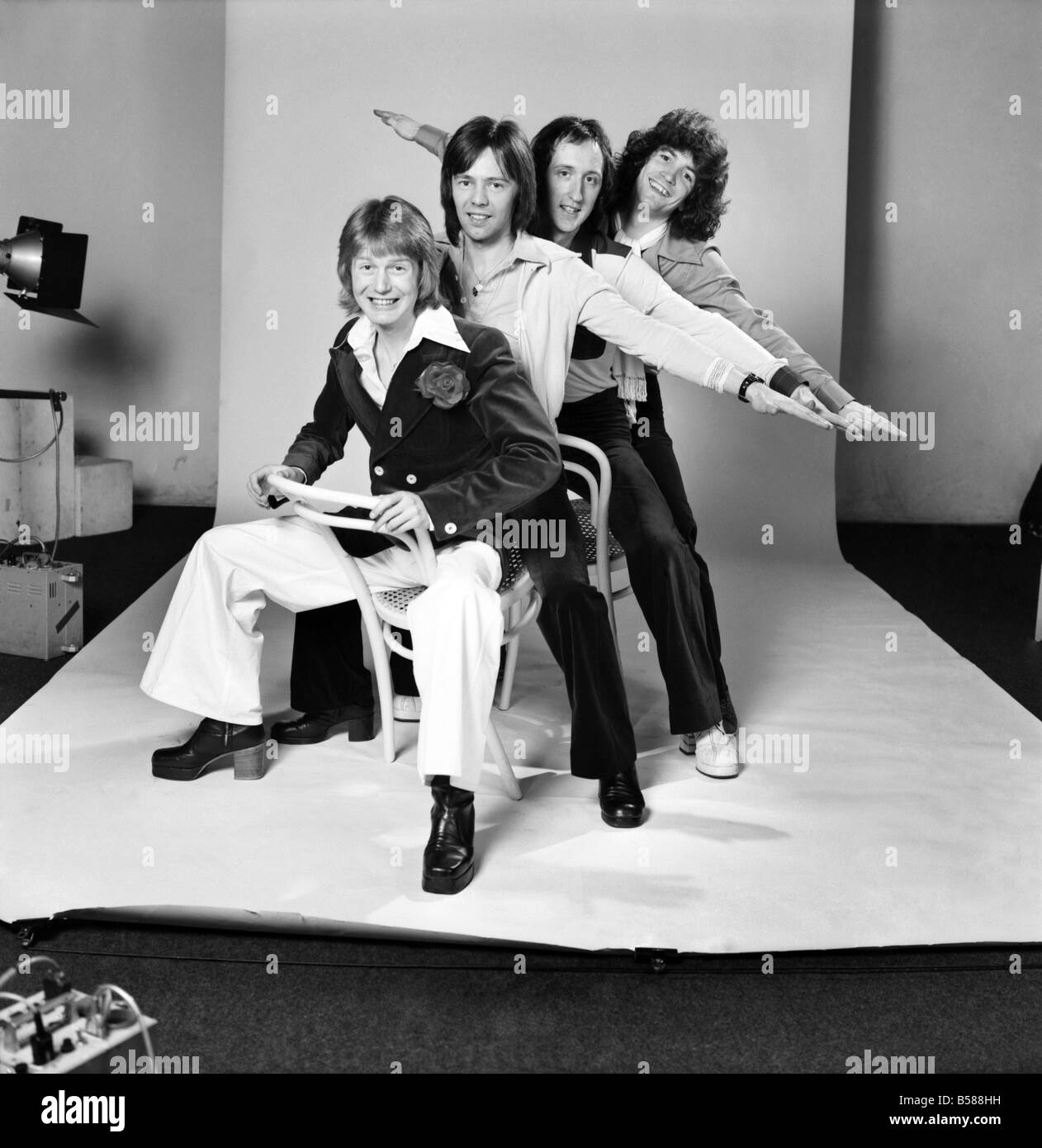 Music "Pilot" the group at top of the charts. January 1975 7500600