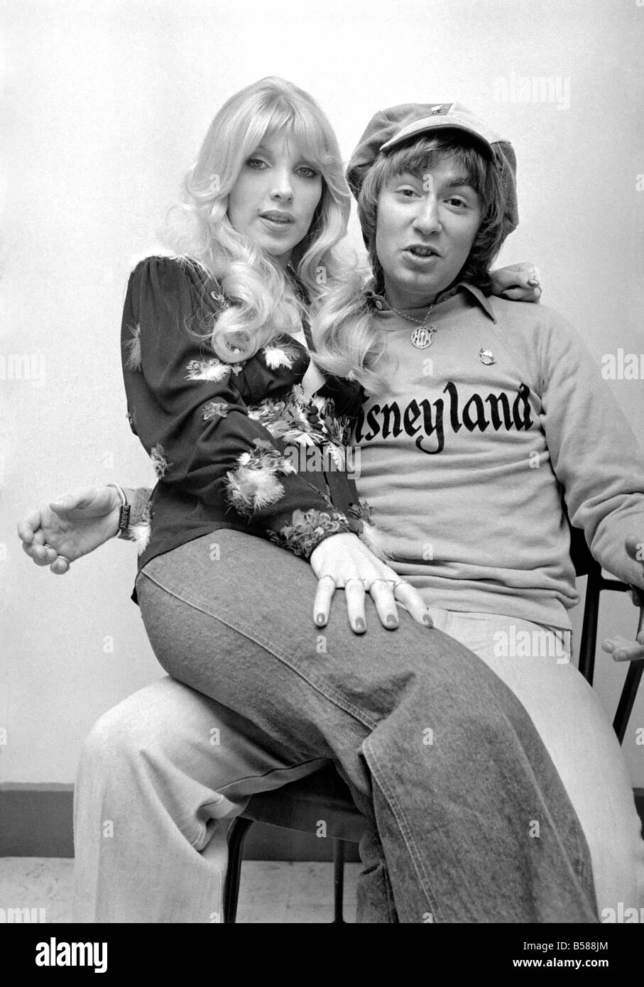 Lynsey De Paul and Barry Blue. January 1975 75-00607-001 Stock Photo - Alamy