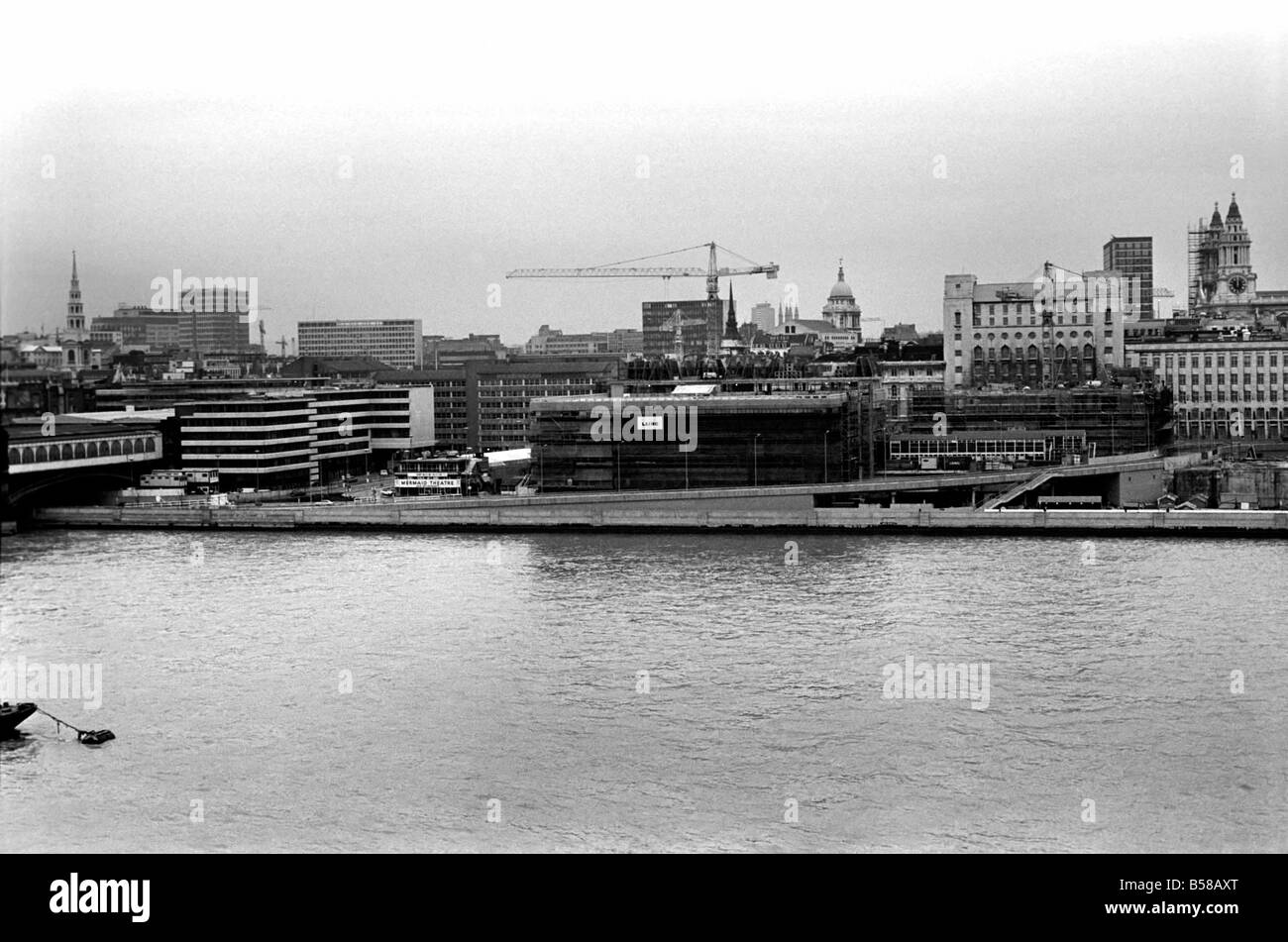 1970s london skyline Black and White Stock Photos & Images - Alamy