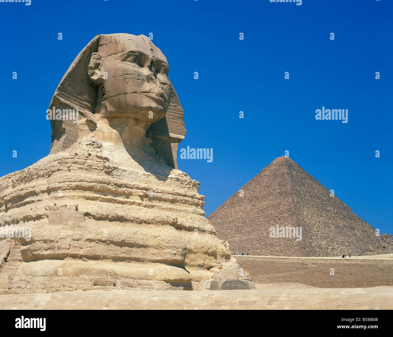 The Great Sphinx and one of the pyramids at Giza UNESCO World Heritage ...