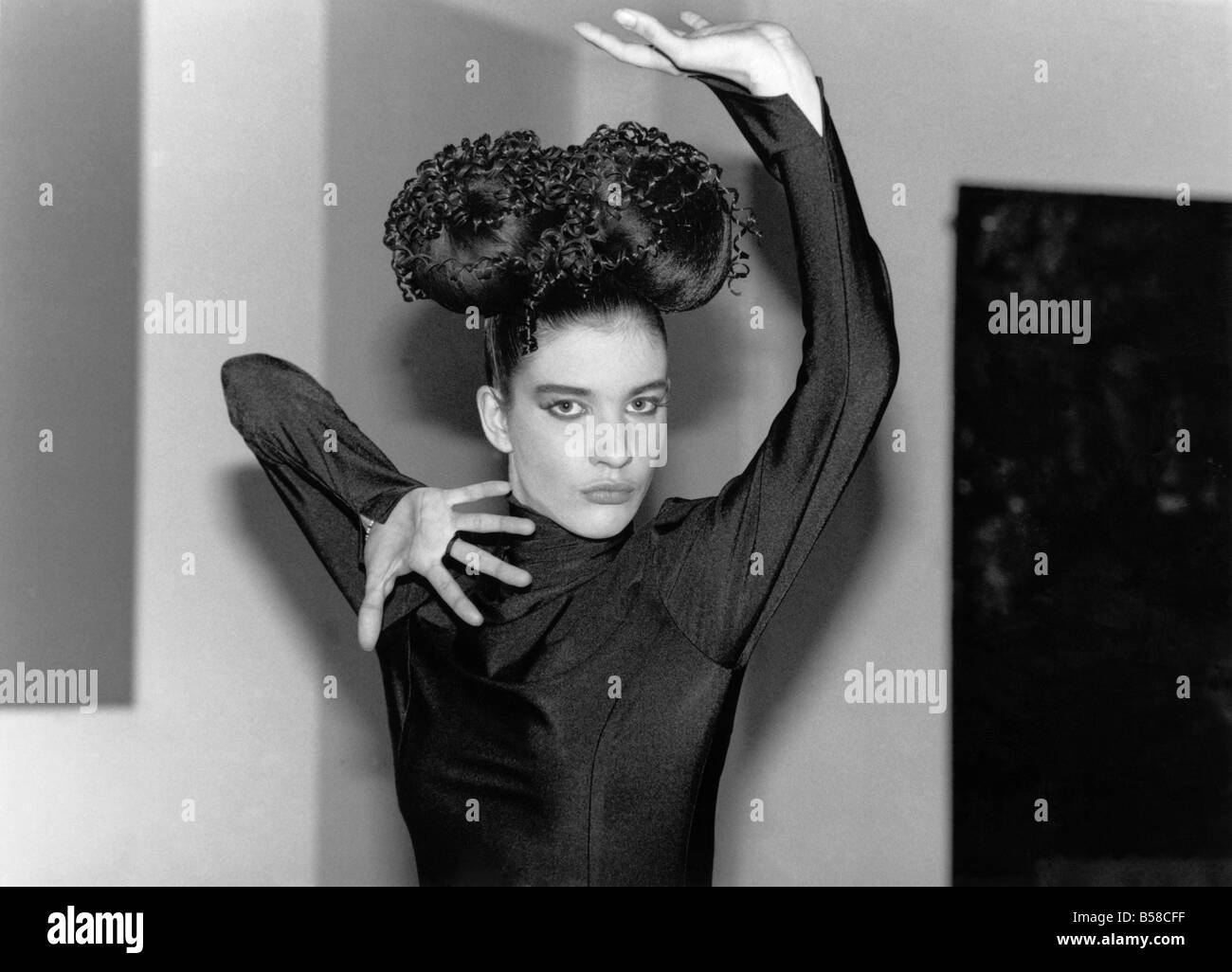 1989 hair style hi-res stock photography and images - Alamy