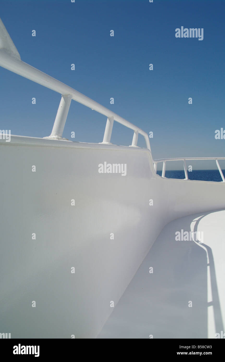 Ship deck railing hi-res stock photography and images - Alamy
