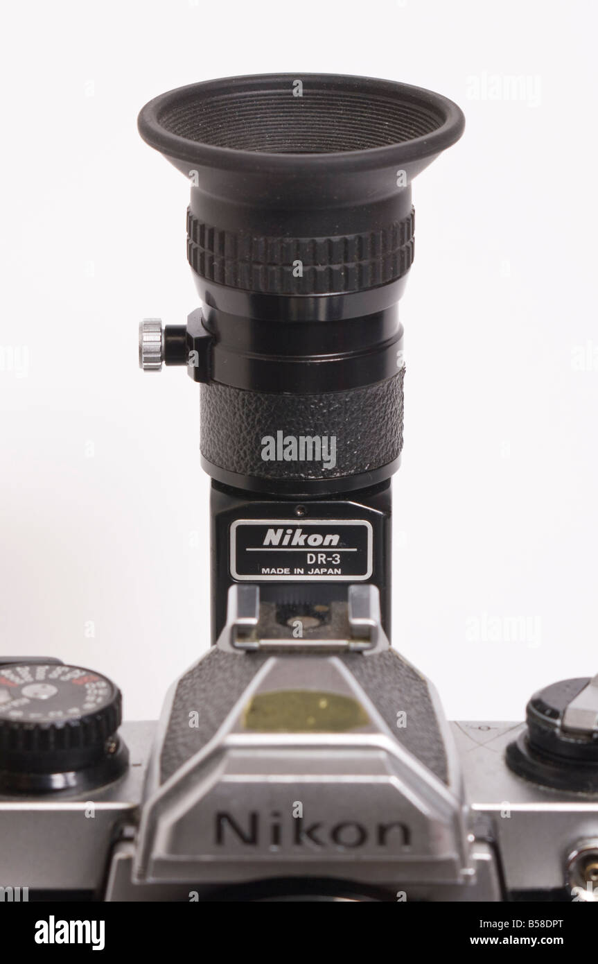 A Nikon DR-3 Right Angle Finder for Nikon F3 FM2 and other 35mm film  cameras when used on a copying stand or at low level Stock Photo - Alamy