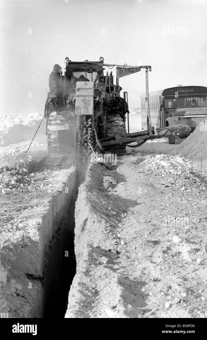 Prudhoe Bay Alaska. April 1977 7702128010 Stock Photo Alamy