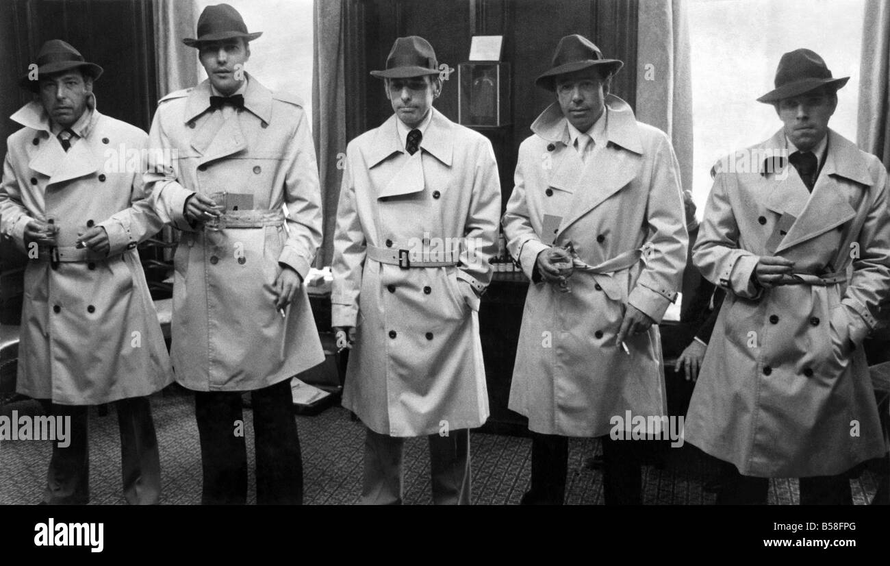 Humphrey bogart best sale raincoat